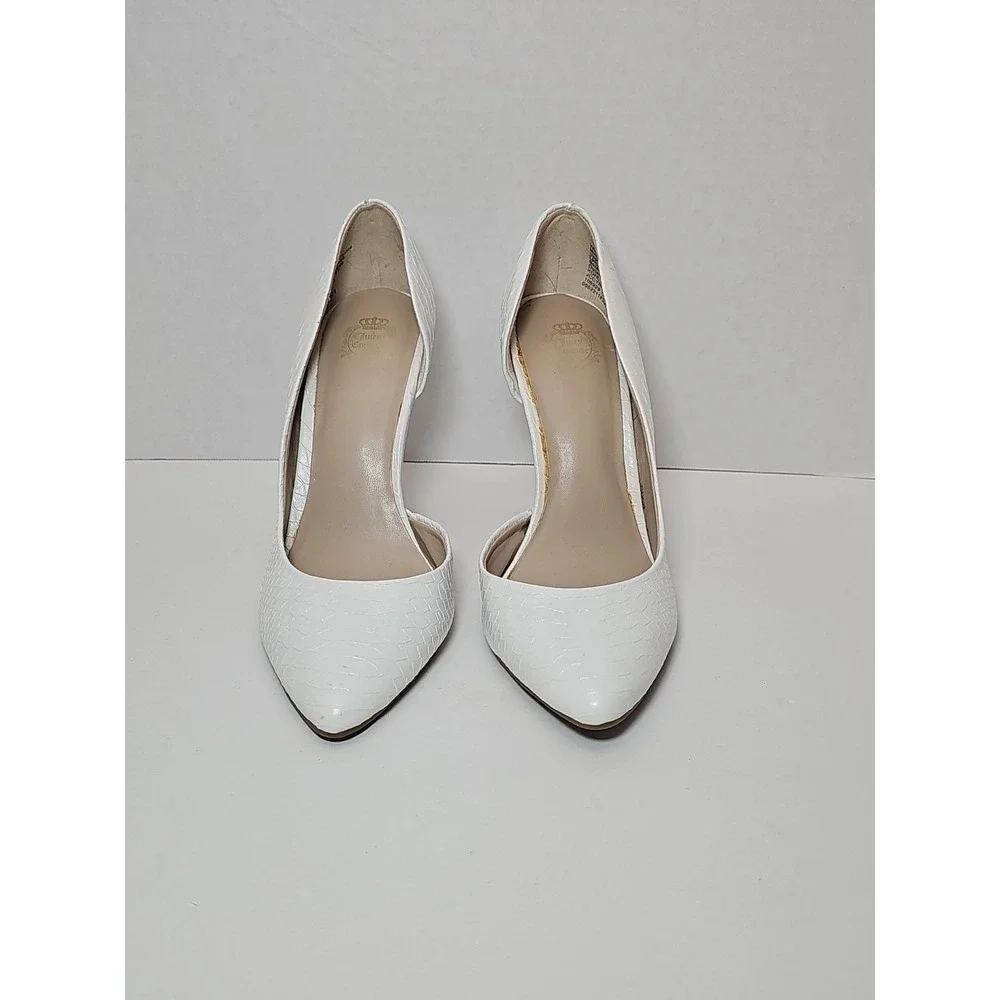 JUICY COUTURE SNAKESKIN TEXTURE PUMPS HEELS SZ 7 MED‎ JCCYRAWHITE 4-5 INCH HEEL
